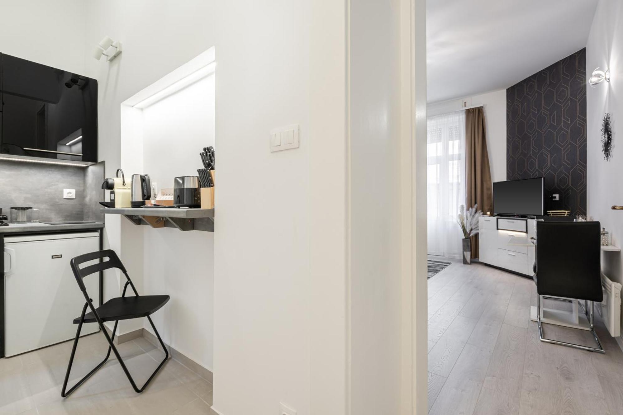 Dorsett Heights Apartment Budapest Exterior photo